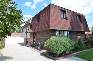 5324 Highland Ct, Crestwood, IL 60445-1349