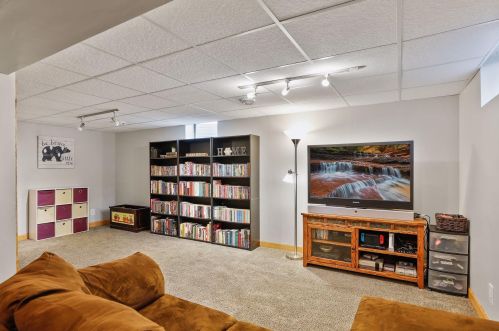 6316 Birchwood Rd, Saint Paul MN  55125-2044 exterior