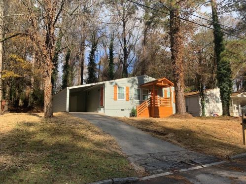 2335 Jackson Dr, Atlanta GA  30344-5404 exterior
