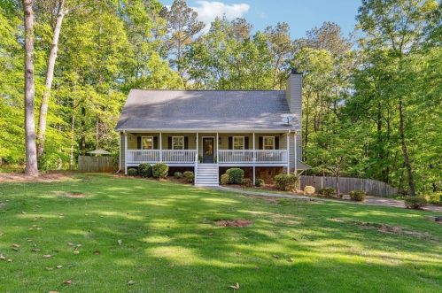 308 Chattahoochee Way, Holly Springs, GA 30188-2806