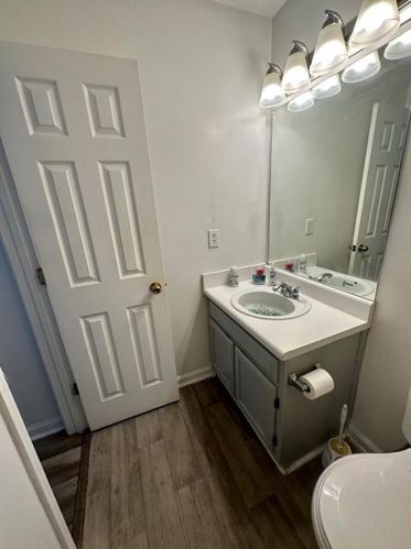 5855 Creekside Dr, Rex GA 30273-1182 exterior