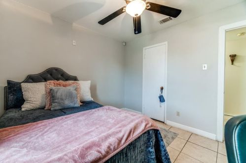 5716 Bonnie Wayne St, Fort Worth TX  76117-2026 exterior