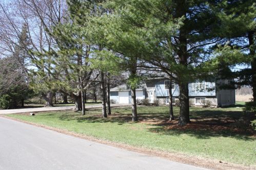 732 Heights Rd, Nelson IL  61021-9558 exterior