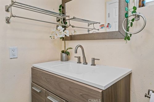 3415 Torrey St, Riverside CA  92503-5118 exterior