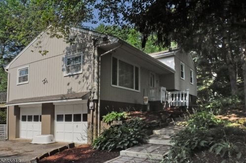 3 Smith Rd, Wantage, NJ 07461-3308