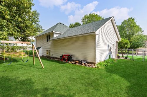 2225 Dahl Ave, Saint Paul MN  55119-5886 exterior