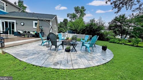 3347 Hickory Ct, Falls Church, VA 22042-3929
