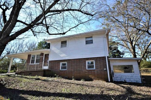 6279 Castlewood Dr, Morrow, GA 30260-2009