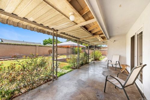 522 Hanover St, Anaheim CA  92801-5007 exterior