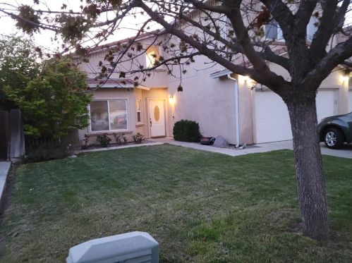 2365 Seattle Ct, Turlock, CA 95382-6603