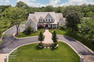 2208 Drury Ln, Northfield, IL 60093-3123