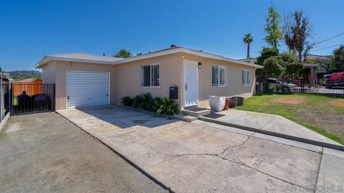 825 Grossmont Ave, El Cajon, CA 92020-5730