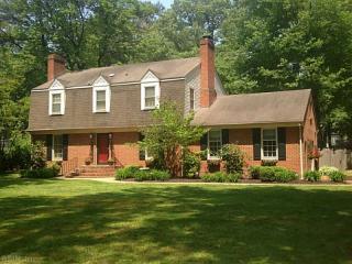 205 Walden Dr, Yorktown, VA 23692-3521
