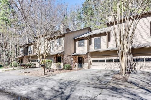 1831 D Youville Ln, Atlanta, GA 30341-1461