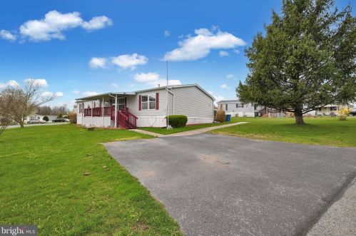 2616 Tamela Ave, York, PA 17315-3478