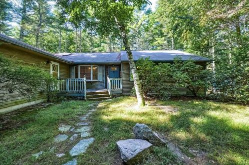 37 Evans Ln, Richmond, RI 02832-2316