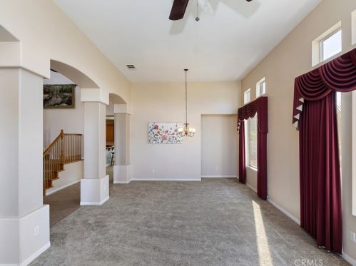 18477 Hollowtree Ln, Riverside CA  92504-9467 exterior