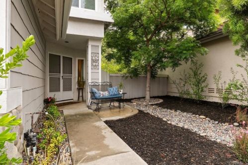 6819 Xana Way, Carlsbad, CA 92009-6029