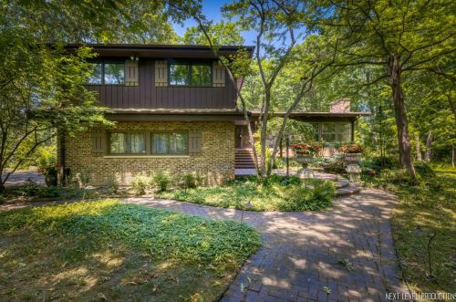 2740 Edgewood Ln, Bannockburn IL  60015-1617 exterior