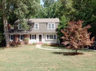 212 Woodleigh Dr, Gastonia, NC 28056-8817