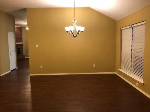 901 Black Walnut Trl, Cedar Hill TX  75104-3167 exterior