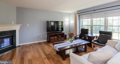 673 Royal Vw Dr, Lancaster PA  17601-2873 exterior