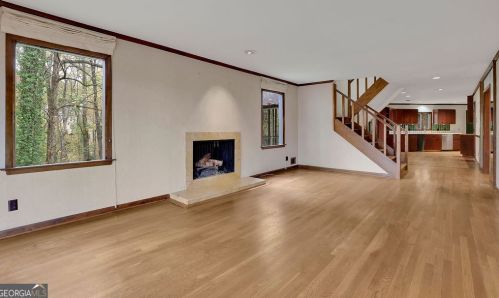 120 Huntcliff Pt, Atlanta GA  30350-1601 exterior