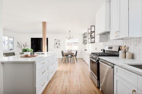 4311 Delaware St, Englewood CO  80110-5642 exterior