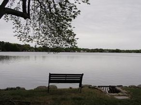 17 Beach St, Coventry, RI 02816-5663