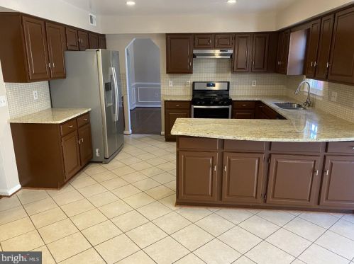 13600 Castle Clf Way, Silver Spring MD 20904-5488 exterior