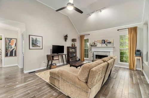 425 Streamview Ln, Stockbridge GA  30281-6030 exterior