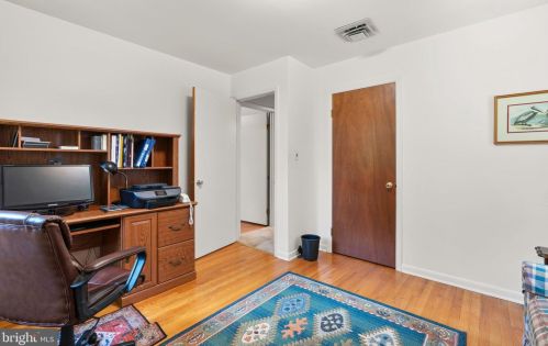 26 Sunset Dr, Severna Park MD 21146-3230 exterior