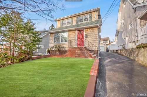 63 Chestnut Ave, Bogota, NJ 07603-1701