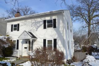 126 Adelaide St, Fairfield, CT 06825-7442
