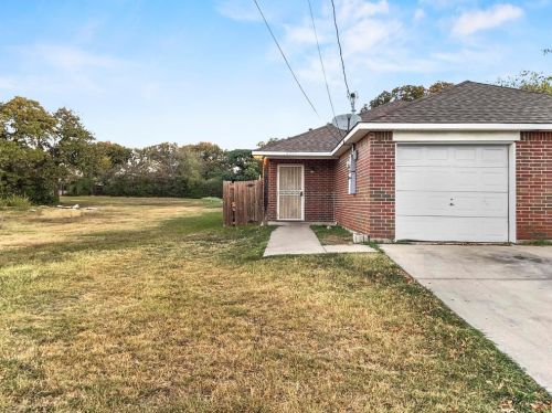 4777 Chapman St, Fort Worth TX  76105-3610 exterior