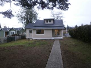 6308 Commercial Ave, Everett, WA 98203-4716