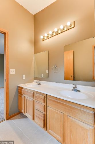 1061 Desoto St, Saint Paul MN  55130-3846 exterior
