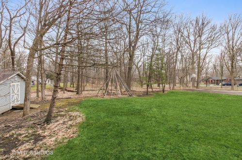 3155 Deerfield Rd, Bannockburn IL  60015-3768 exterior