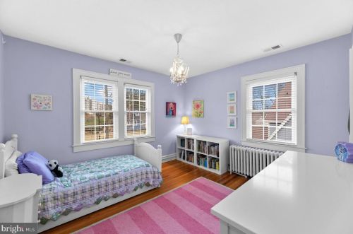 8601 Mayfair Pl, Silver Spring MD 20910-4302 exterior