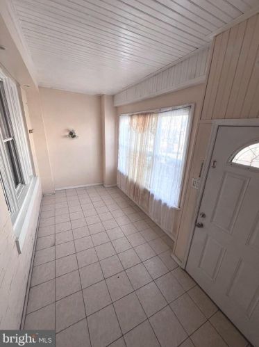 4837 5th St, Philadelphia, PA 19120-4124