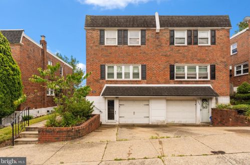 7304 Hill Rd, Philadelphia, PA 19128-1410