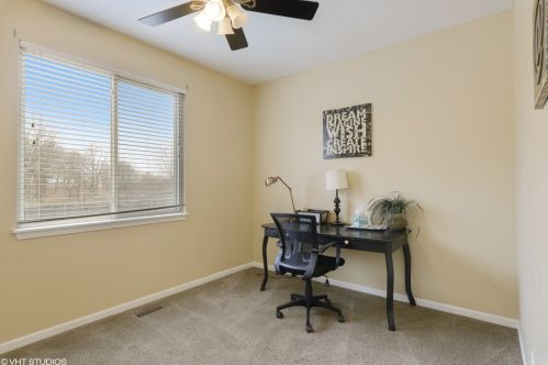 624 Canterbury Ln, Pingree Grove IL  60140-9192 exterior