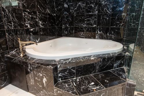 2411 Chevy Chase Dr, Glendale CA  91206-4525 exterior