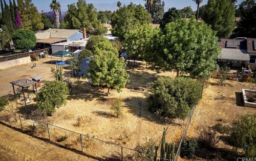 4746 Jurupa Ave, Riverside CA  92506-1967 exterior