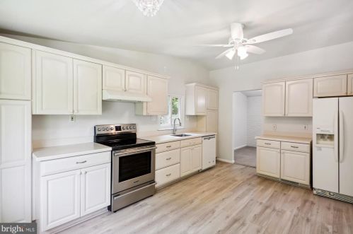 103 Claybrook Dr, Silver Spring MD 20902-3114 exterior