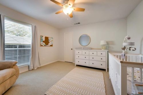 9672 Atherton Dr, Dallas TX  75243-6135 exterior