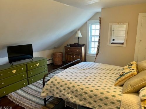 1069 Canal Rd, Princeton NJ  08540-8434 exterior