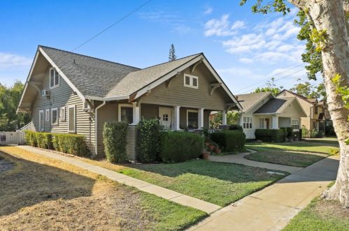 17 Hutchins St, Lodi, CA 95240-1916