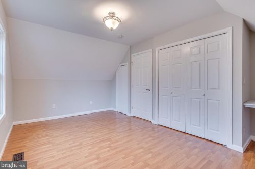 165 Gingerbread Ln, Harpers Ferry WV 25425-5591 exterior