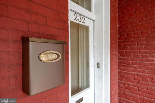 232 Walnut St, Lancaster PA  17602-2342 exterior